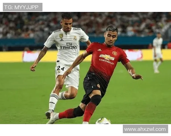 比尔森与皇马激战成焦点11人对决引发球迷热议与期待 比尔森与皇马激战成焦点11人对决引发球迷热议与期待